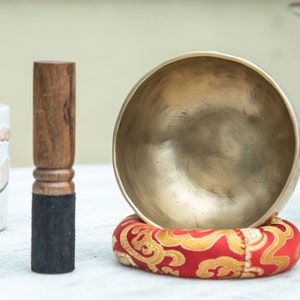 Handmade 5-inch Tibetan Singing Bowl: Mindfulness Healing Sound Bowl