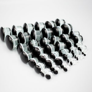 PAIR Glass Single Flare Plugs: 2mm to 25mm for Dead Stretching or Daily Wear, 2mm, 3mm, 4mm, 5mm, 6mm, 15mm, 17mm, 18mm, 21mm Ear Stretching image 8