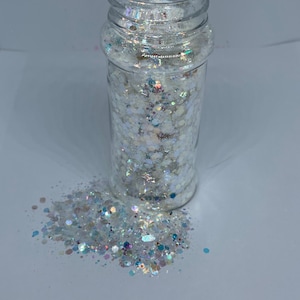 Grosses paillettes d'opale blanche