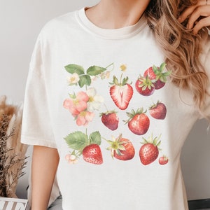 Whimsigoth chemise fraise, vêtements fraise, chemise fraise jardin, vêtements esthétiques cottage core vêtements chemise botanique fraise
