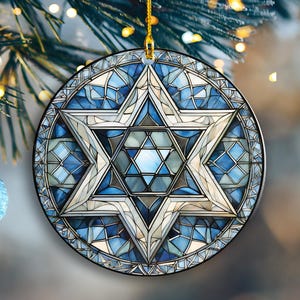 Star of David Hanukkah Ornament, Acrylic Faux Stained Glass Hanukkah Decoration, Beautiful Chanukah Decor, Gift for Jewish Family