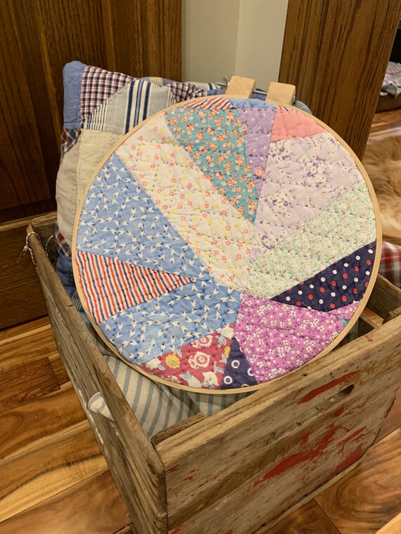 Vintage Quilt in Quilting Frame Etsy