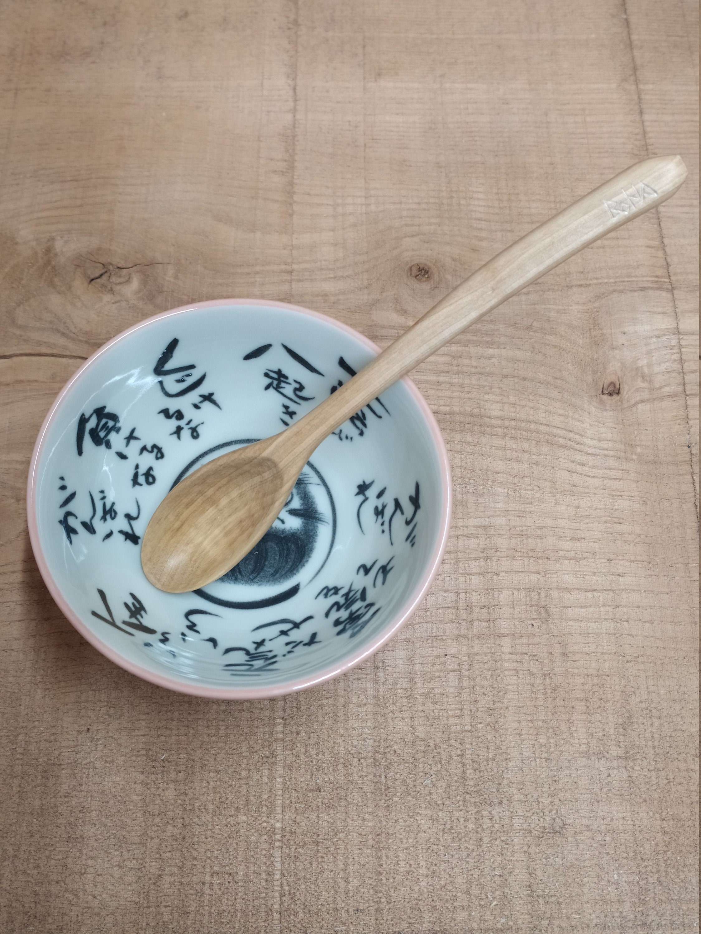 Cuillère en Bois de Charme Faite Main