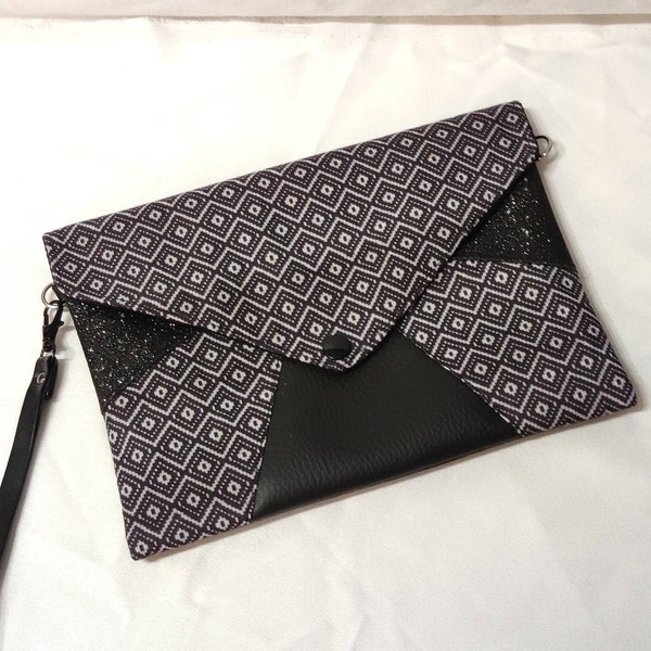 Pochette enveloppe à dragonne plate forme enveloppe noire imprimé géométrique