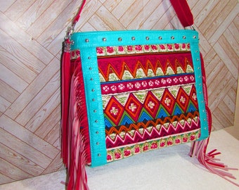 sac à main femme à franges turquoise et fuchsia style bohème hippie motifs ethniques tribals