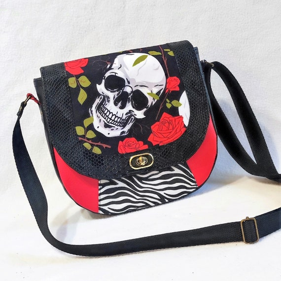 Skull crossbody bag hotsell