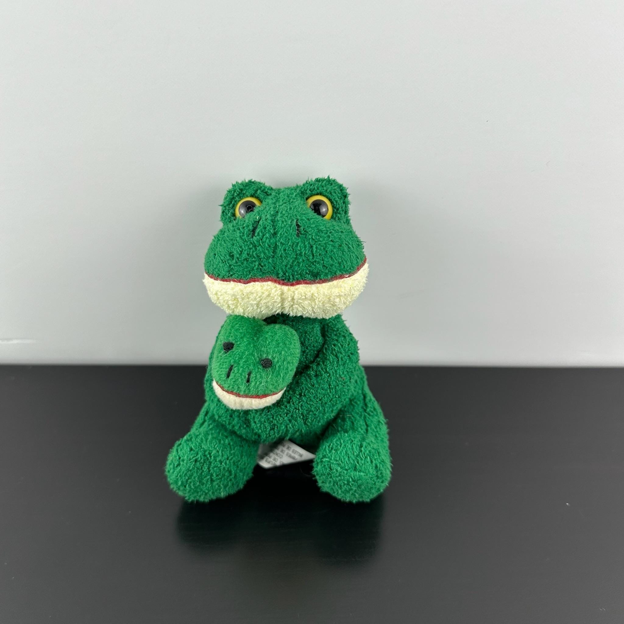 Russ Berrie Luv Pets Mom Holding Baby Frog 4” Green Chamois Plush