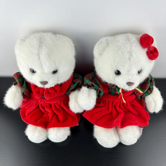 Vintage Russ Berrie Kringle and Chrissy Christmas Holiday Bears White Red  Green Plaid Plush Stuffed Animal 12 - Etsy New Zealand
