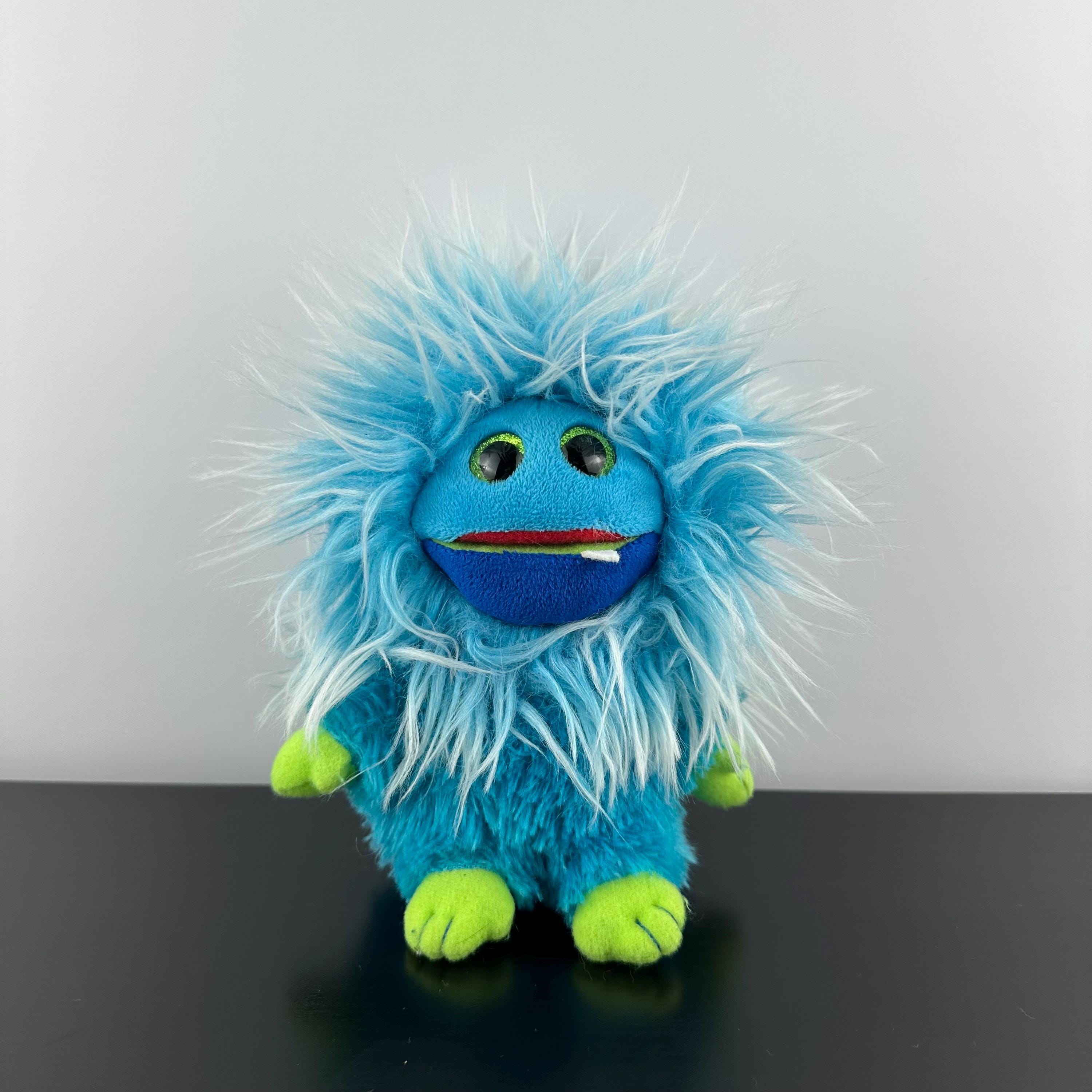 TY Frizzy's Fang 8インチ スモール ブルー モンスター ぬいぐるみ