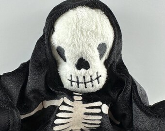 Vintage 2001 TY Beanie Baby - CREEPERS Retired Skeleton (9