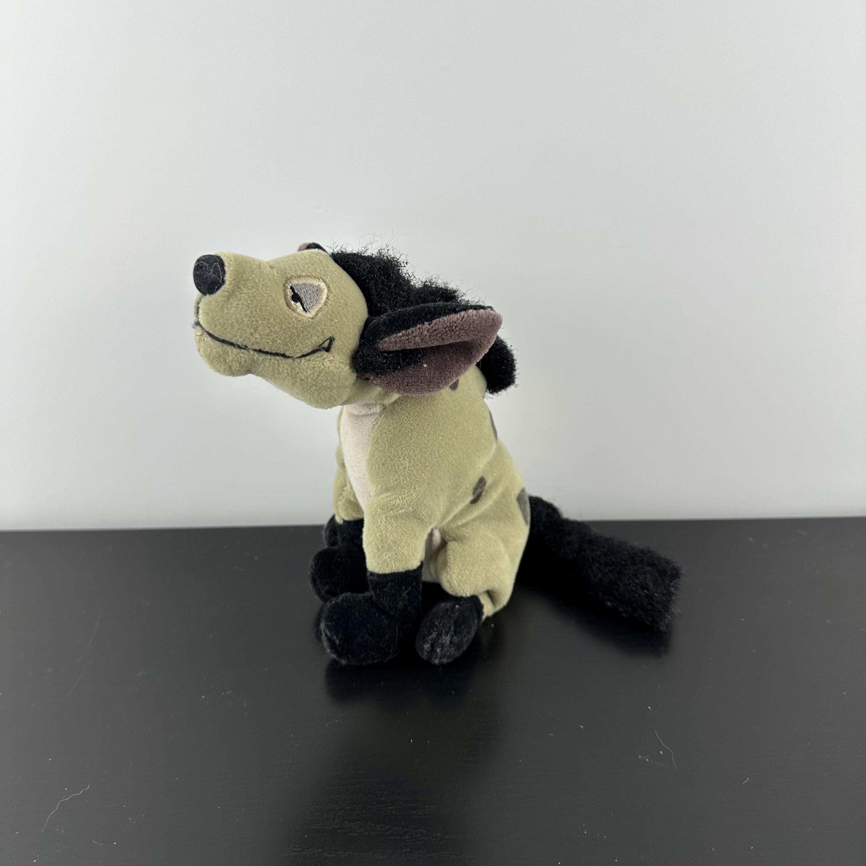 ディズニー【ライオンキング】ぬいぐるみ　ハイエナ  Shenzi　15インチ ディズニー【ライオンキング】ぬいぐるみ ハイエナ Shenzi 15インチ