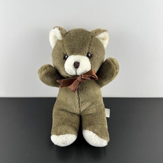 Vintage 1990 Ganz Terra Nova Teddy Bear Brown and White GIGGLES