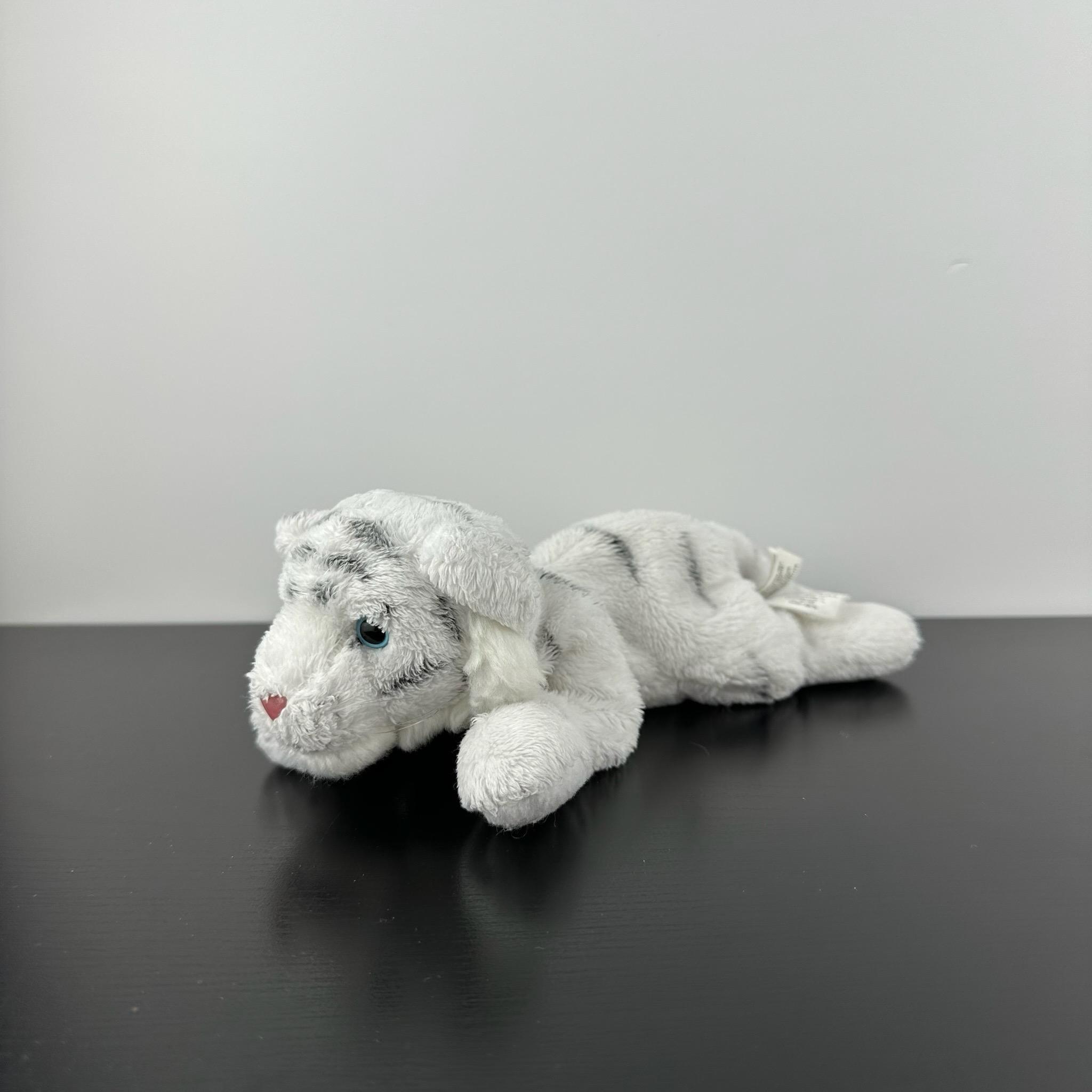 Russ Berrie Rare Yomiko Nikki White Tiger Cub 9” Realistic