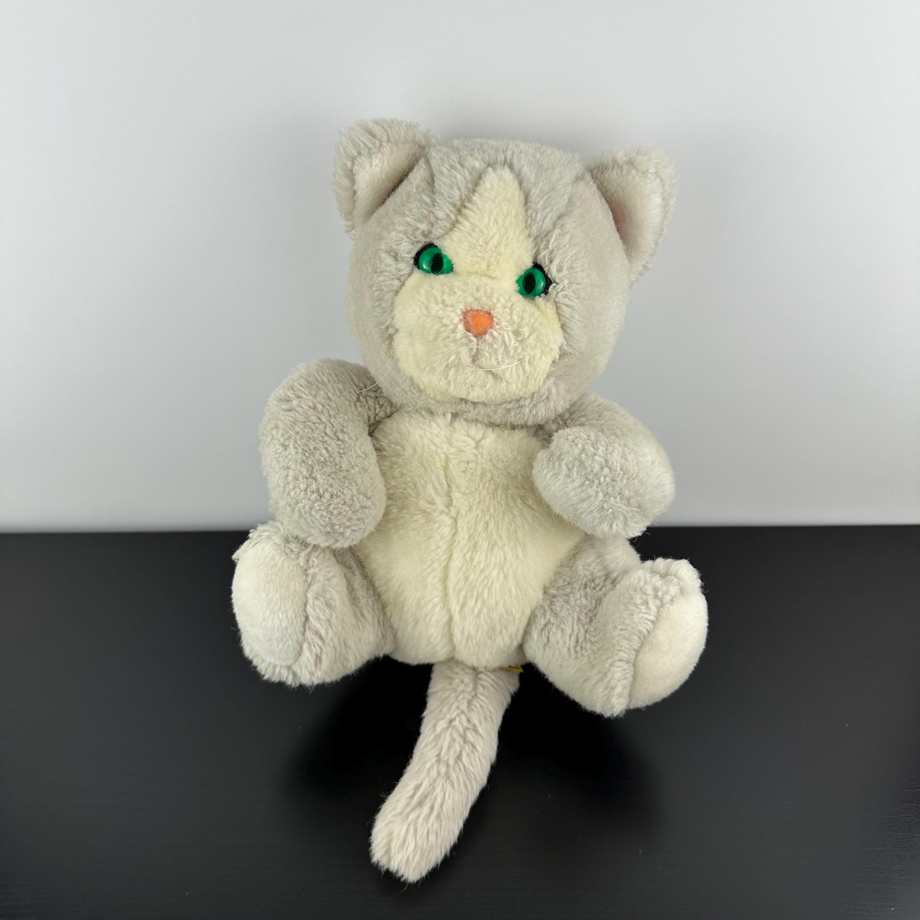 Vintage 1985 24K Polar Puff Special Effects 4126 Crissy Plush Cat