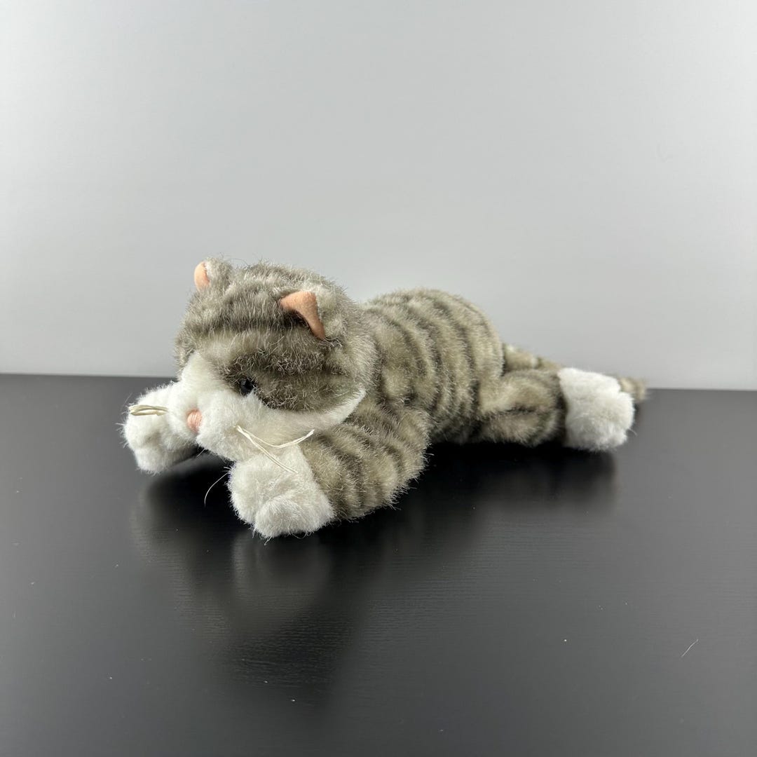 Vintage 1999 Ganz Heritage Collection Tally Grey White Tabby Cat