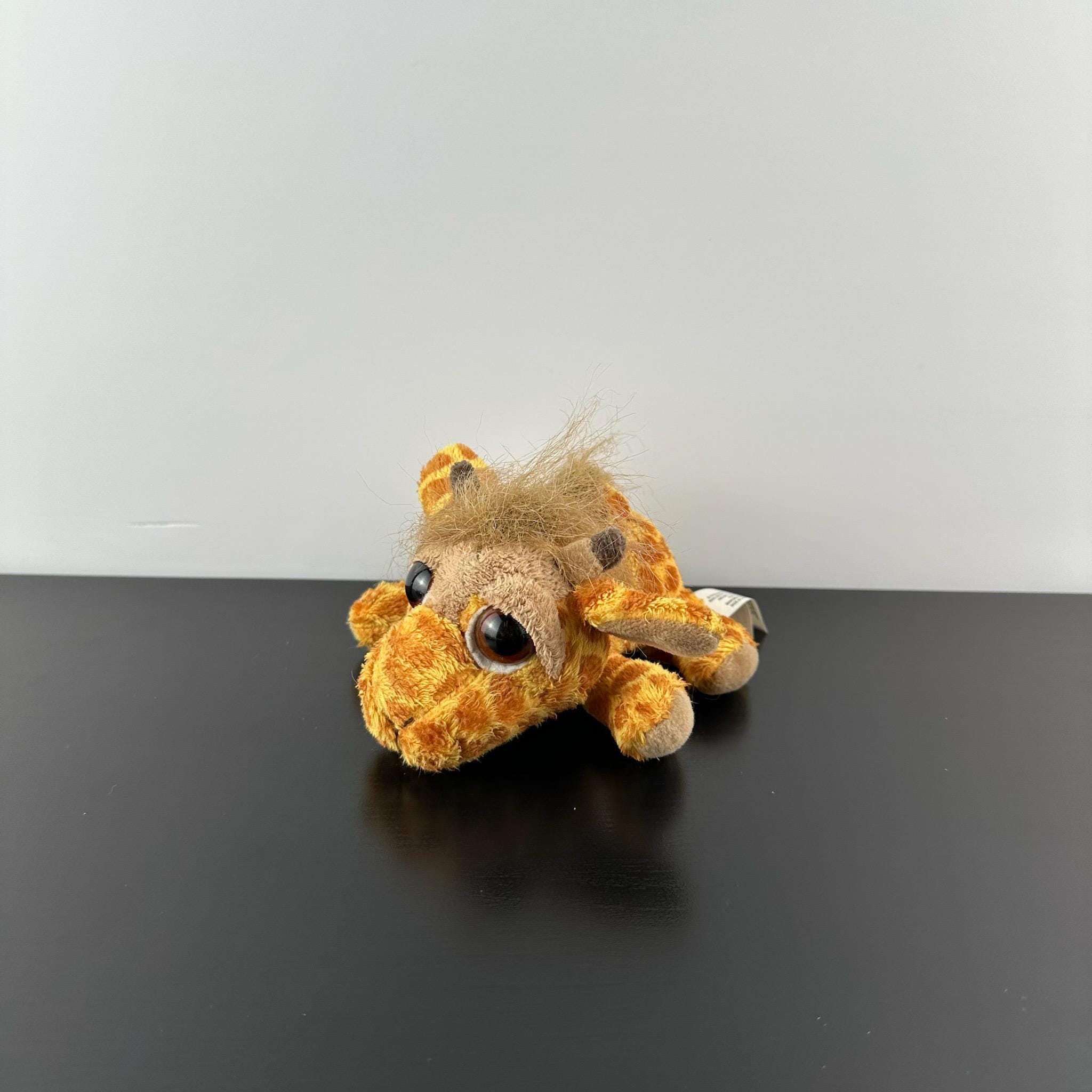 Russ Berrie Leda Baby Giraffe Yellow Brown Spotted Lil' Peepers