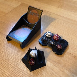 Magic The Gathering 3er Pack: Kartenhalter und Würfelhalter