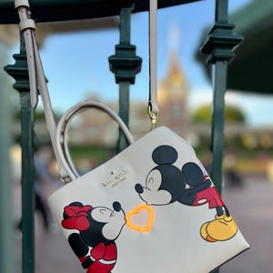 Kate Spade Disney Mickey and Minnie Kissing Cross Body Bag Enhanced with LED Heart! Great fun at the paint the night parade!