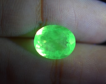 Hyalite Opal Oval Cabochon UV Reactive Stone | Glow Opal for Ring & Pendant | Water Opal Cab Gem for Jewelry Making Crafts