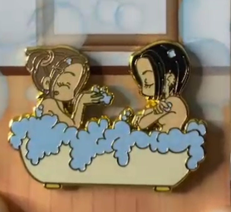 NANA Anime Pin bathtub - Etsy