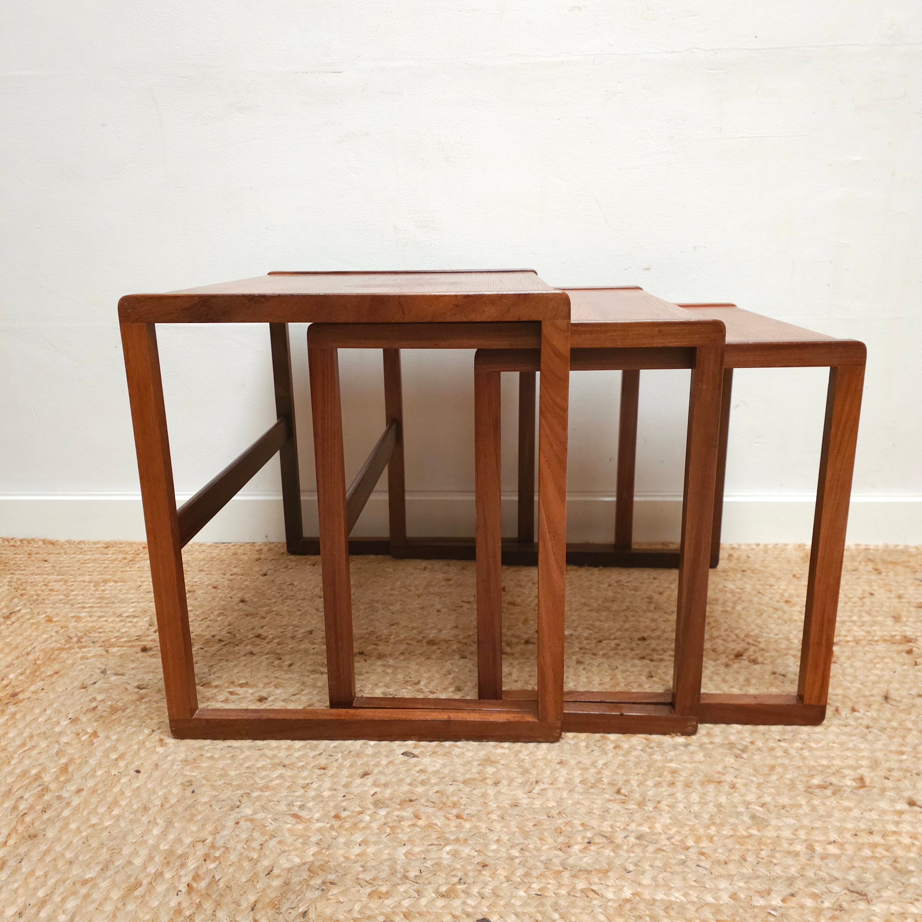 G plan nest of 3 tables deals