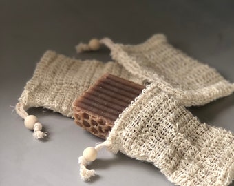 Trousse de toilette et de protection pour savon exfoliant en sisal