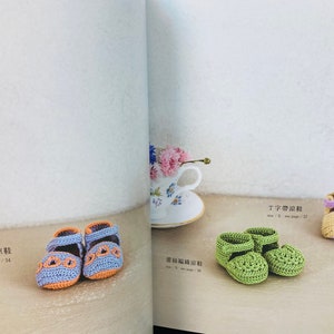 Adorable Baby Knitted Socks and Accessories Japanese Craft Book In Chinese image 3