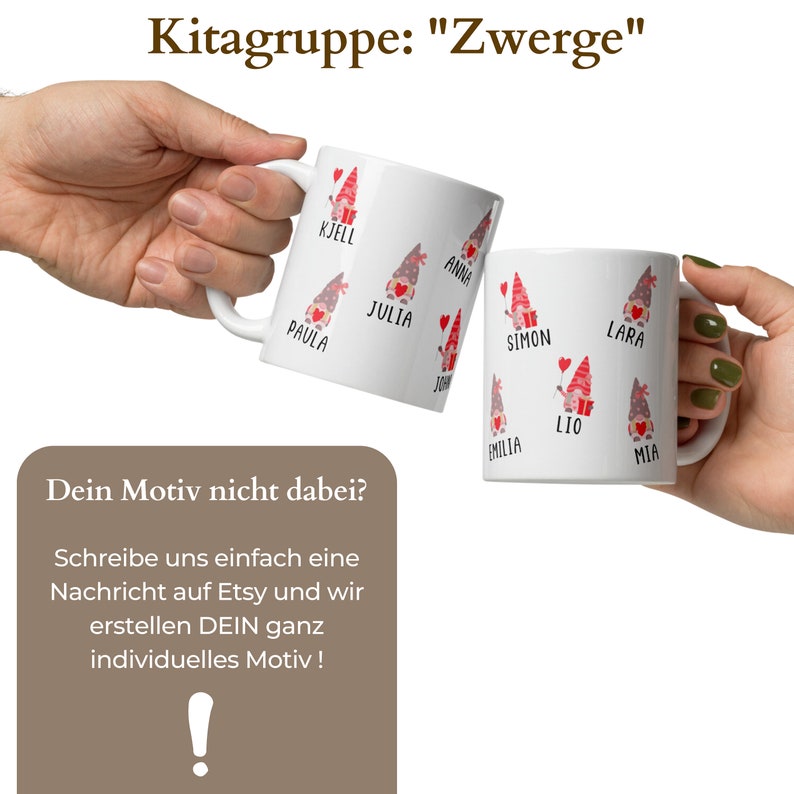 May include: Two white ceramic mugs with gnome illustrations and names. The mugs feature red and gray gnomes with heart accents. Text on the mugs includes names like Kjell, Paula, Julia, Anna, Simon, Lara, Emilia, Lio, and Mia. The text "Kitagruppe: Zwerge" is at the top.