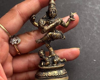 Brass Nataraja Statue Lord Shiva Tandava Sculpture Hindu Dance of Shiva Murti for Home Temple Pooja Decor Spiritual Gift