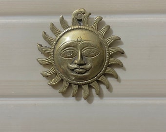 Shubh Sanket Sun for Vastu Brass Sun Figurine Brass Sun Home Decor Sun Figurine Brass Antique Sun wall Decor Indian Handicrafts Handmade