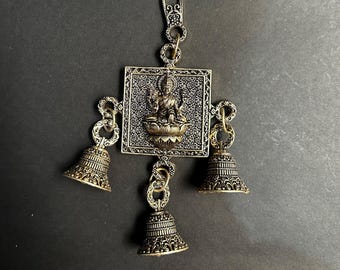 ヴィンテージ真鍮製壁掛けマスク - 彫刻とエナメル加工のアクセント