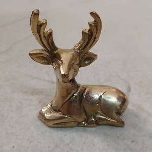 Pair of 2 Brass Metal Sitting Deer Statue, home decoration, antique collection.