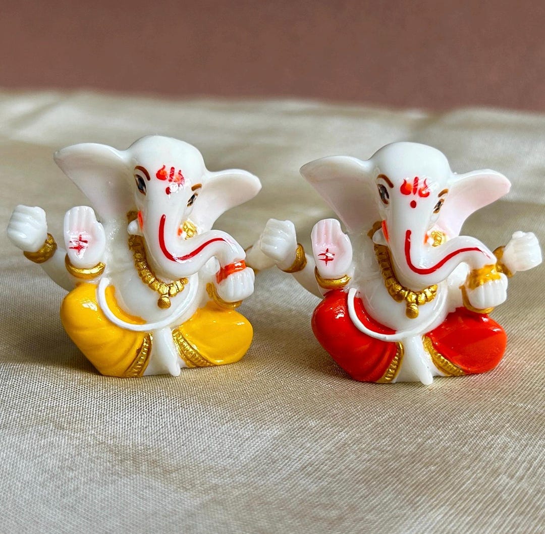 Ganesha Idol Small Ganpati Statue For Car Home Temple Office Hindu Ganesha Idol Small Ganpati Statue For Car Home Temple Office Hindu