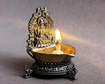 Brass Diya with Goddess Laxmi Traditional Laxmi Deepak for Pooja Lakshmi Oil Lamp for Mandir Brass Deepam for Home Temple Brass Oil Lamp