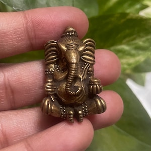 Ganesha Statue Show Piece Little Laddu ganesh Hindu God Ganesha Little statue Ganesh Hindu God Antique Brass Pocket Ganesha lucky Ganesh
