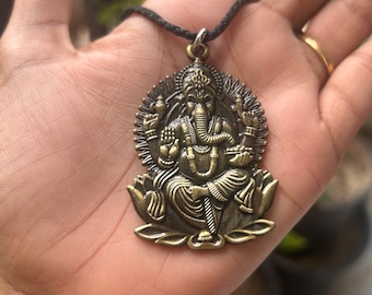 ガネーシャ卿ペンダント: ヒンドゥー教の神のお守りネックレス、1980