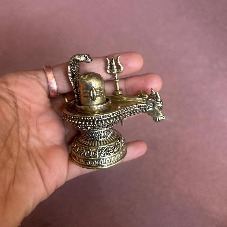 Vastu Correct Shivling Shivling for Home Vastu Shivling for Business Growth Shivling for Good Fortune Shivling for Career Success Shivling for Health and Wealth Shivling for Prosperity Shivling for Stress Relief Shivling for Energy Balancing Shivling for Divine Blessings