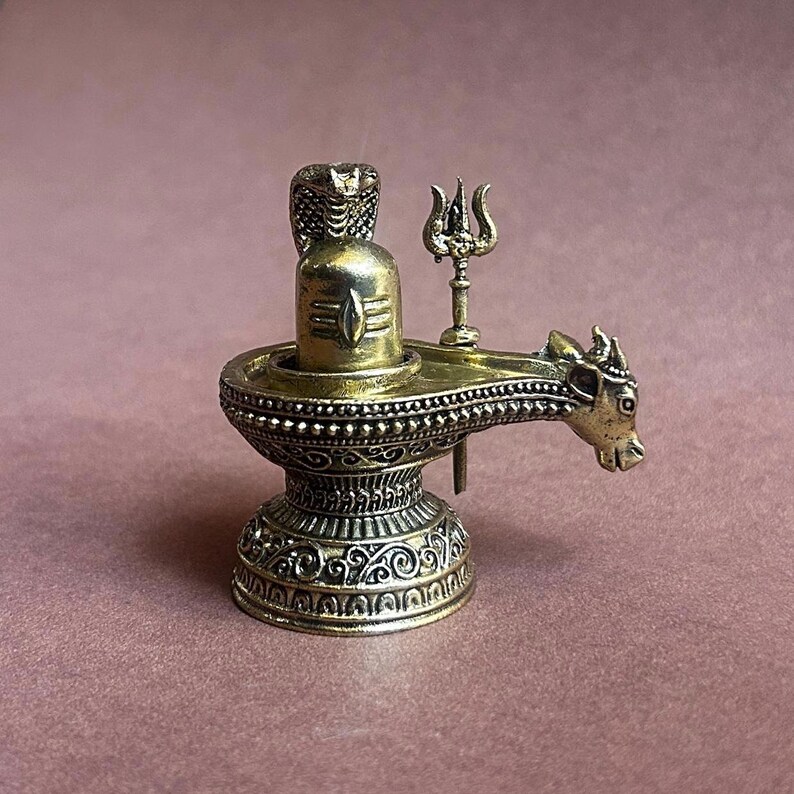 Brass Shivling Brass Shiva Lingam Shiva Lingam Brass Brass Shivling Idol Brass Shivling for Puja Hindu Brass Shivling Shivling Murti Brass Lord Shiva Lingam Brass Brass Shivling Statue Brass Shivling for Home