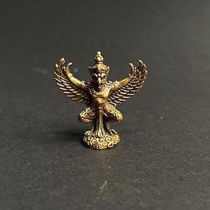 Brass Garuda Statue | Hindu Divine Bird God | Garuda Idol for Home Temple and Decor Spiritual Protection Symbol | Indian Mythology Figurine