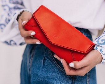 Personalized leather wallet, Women&#39;s wallet, Anniversary gift, wedding bridesmaid gift, Long red wallet