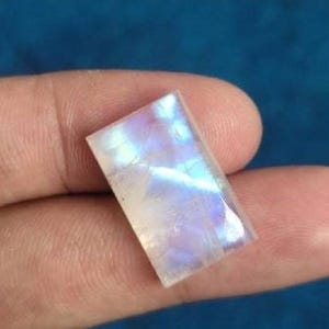 Naturlig månstenscabochon: Fyrkantig ädelsten (19X9X4MM, 19,10 karat)