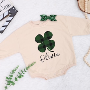 Personalized St. Patrick&#39;s Day Baby Sweaters, Shamrock New Born Outfit, St.Patrick&#39;s Day Girl Outfit, 4 Leaf Clover Gift, Lucky Charm Baby