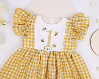 Bee One First Birthday Baby Onesie, Bumble Bee First Birthday Outfit Girl, Bee Birthday Party,Honey Bee Birthday, Smash Cake Outfit