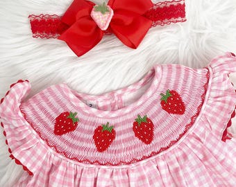 Berry First Birthday Outfit, Personalized Baby Girl Strawberry Dress, Sweet One Baby Dress, Baby Shower Gift, Birthday Strawberry Dress