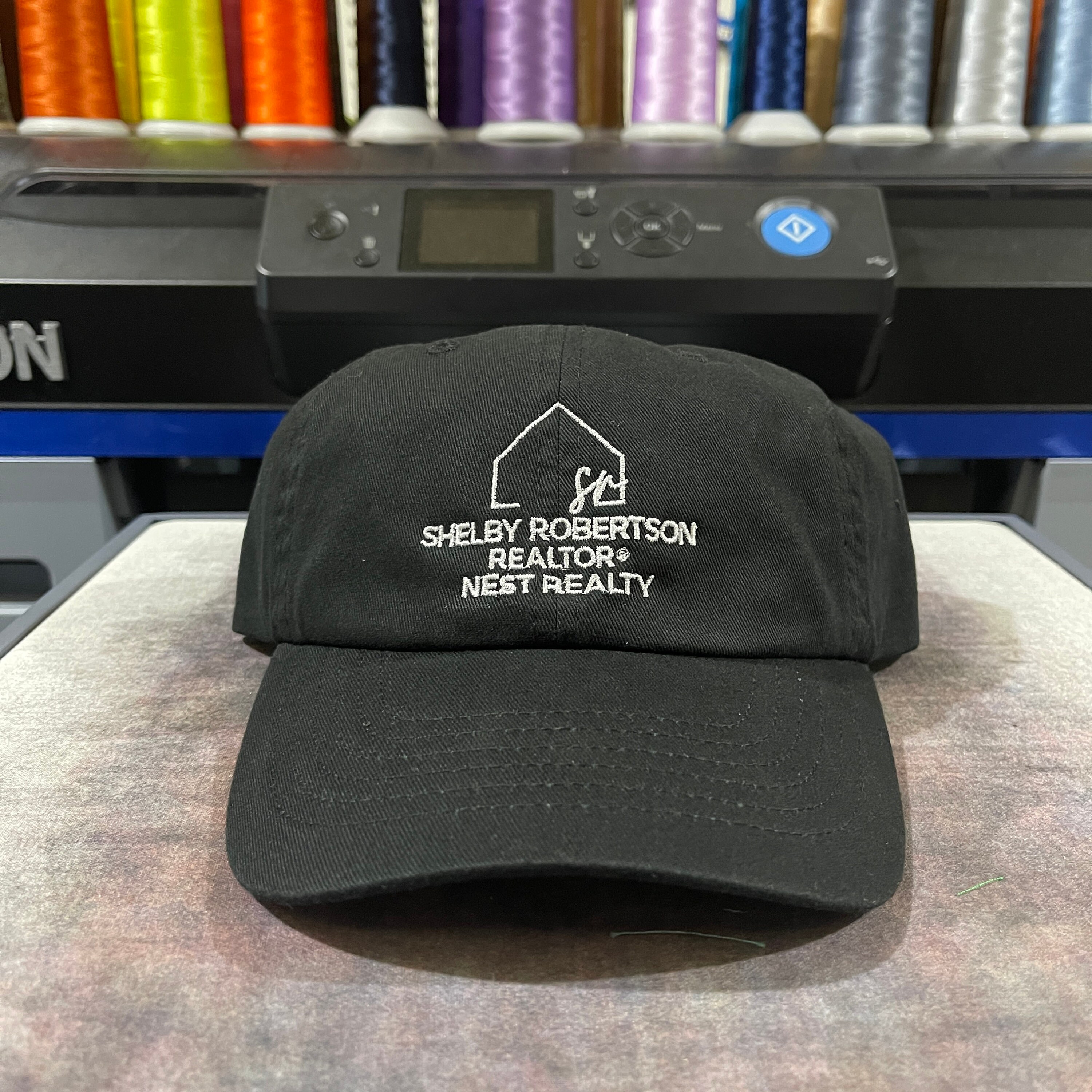 カスタムロゴ刺繍入りベースボールキャップ ユニセックス 調節可能