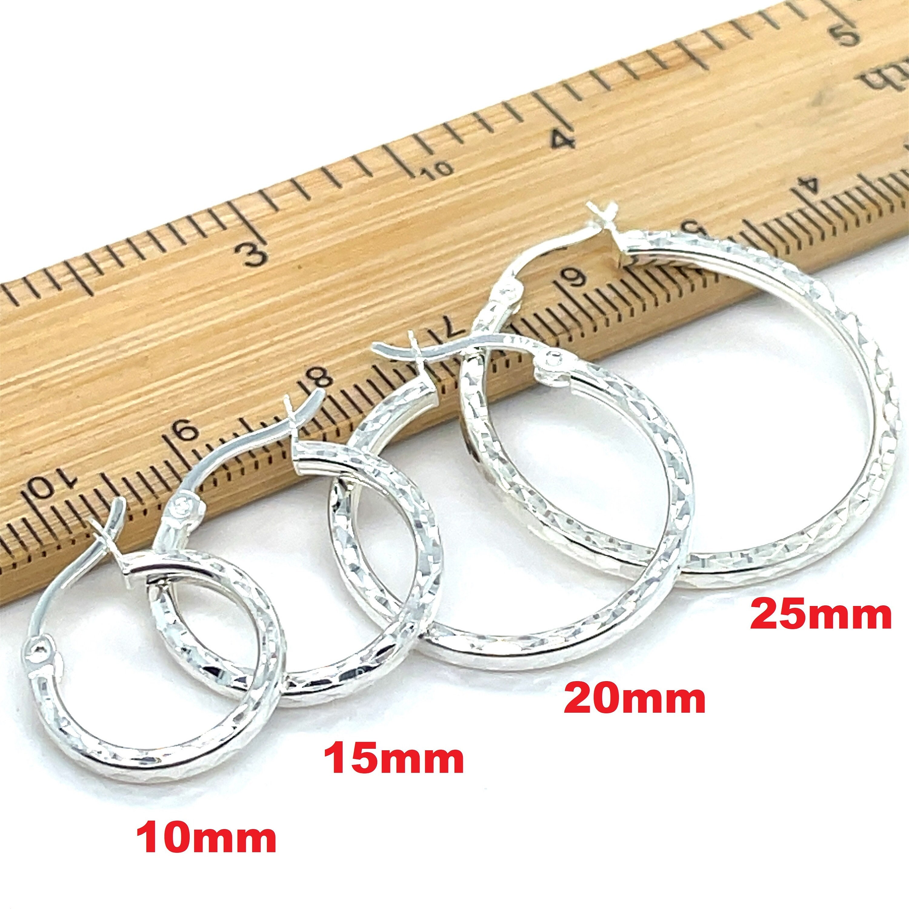 Orecchini A Cerchio In Argento Sterling 925 Con Taglio A Diamante – Larghezza 2 Mm, Diametro 30 Mm, Eleganti E Classici
