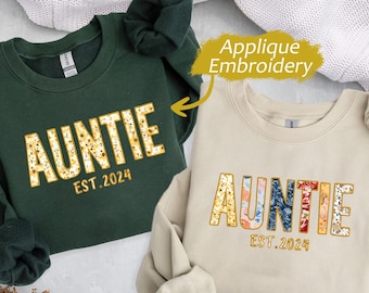 Auntie Floral Applique Embroidered Sweatshirt, Gift for Aunt, New Auntie Comfort Colors Crewneck, New Aunt Gift, Aunt 2024 Mothers Day Gifts
