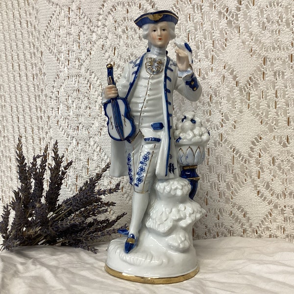 Sujet en Porcelaine Figurine Musicien Victorien en Violon Vintage Objet de Vitrine Ancienne Figurine Polychromé