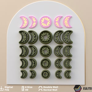 Puede incluir: Un conjunto de 12 cortadores de galletas en cuatro tamaños, con diseños de media luna y corona. Los cortadores están hechos de plástico verde y están dispuestos en filas sobre una superficie blanca. El texto "4 Size 3D" y "Double Wall Normal Wall" es visible debajo de los cortadores.