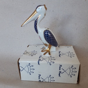 Figura de pelícano de porcelana vintage: decoración de pájaro pintada a mano (8,9 cm)